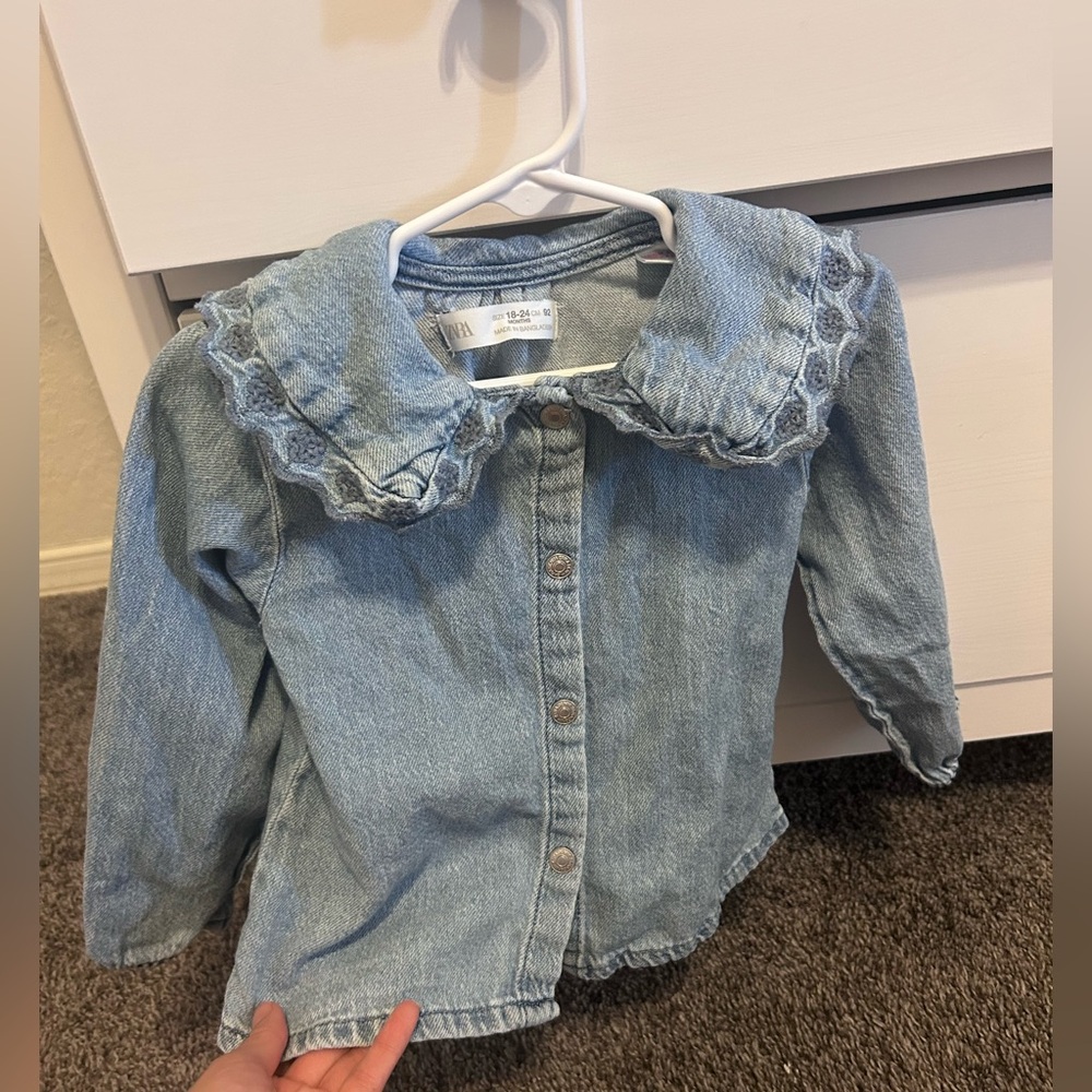 Adorable Zara ruffled collar top for toddler girl - Picture 3 of 4